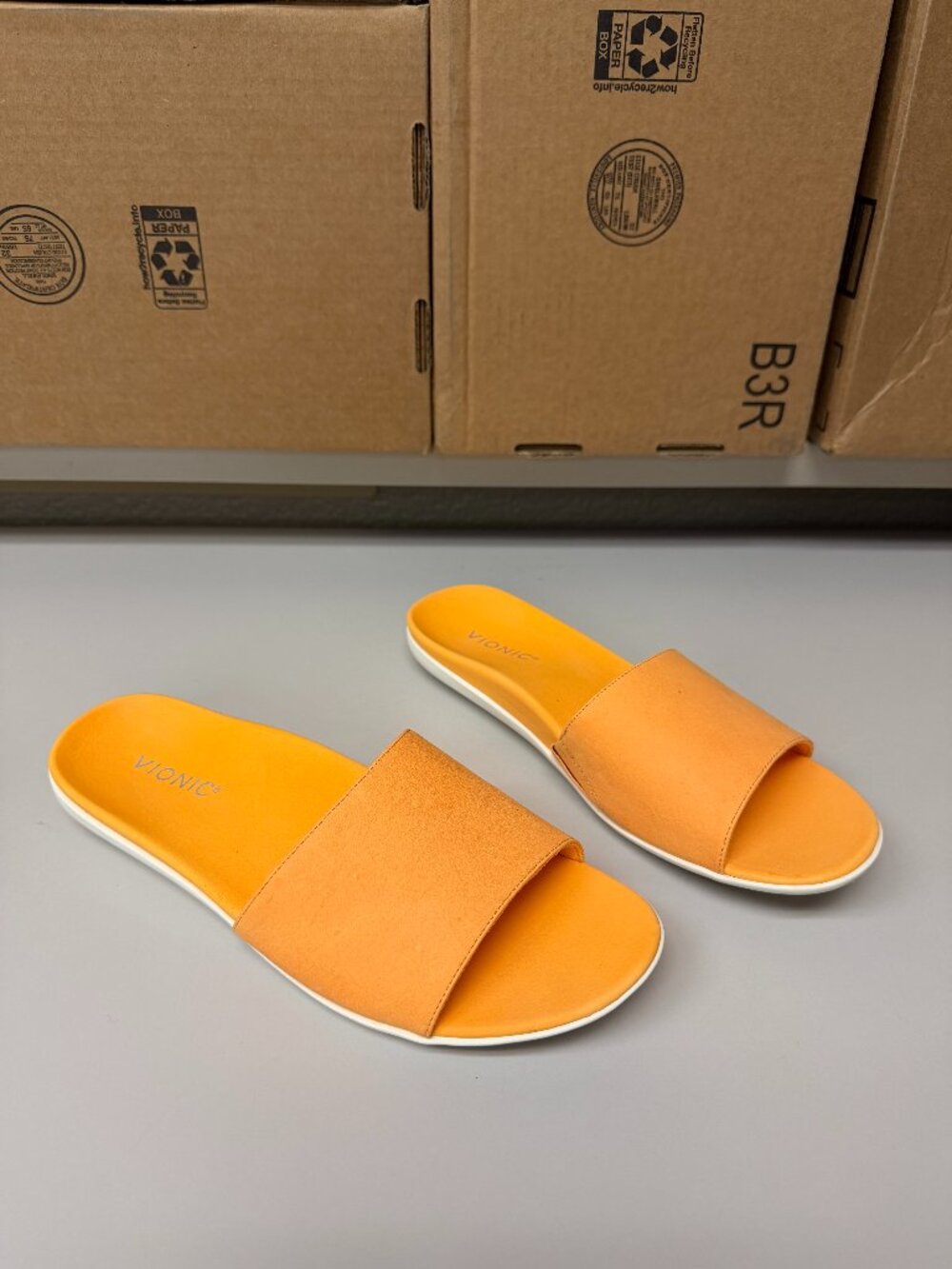 Vionic Val Nubuck - orange - size 10